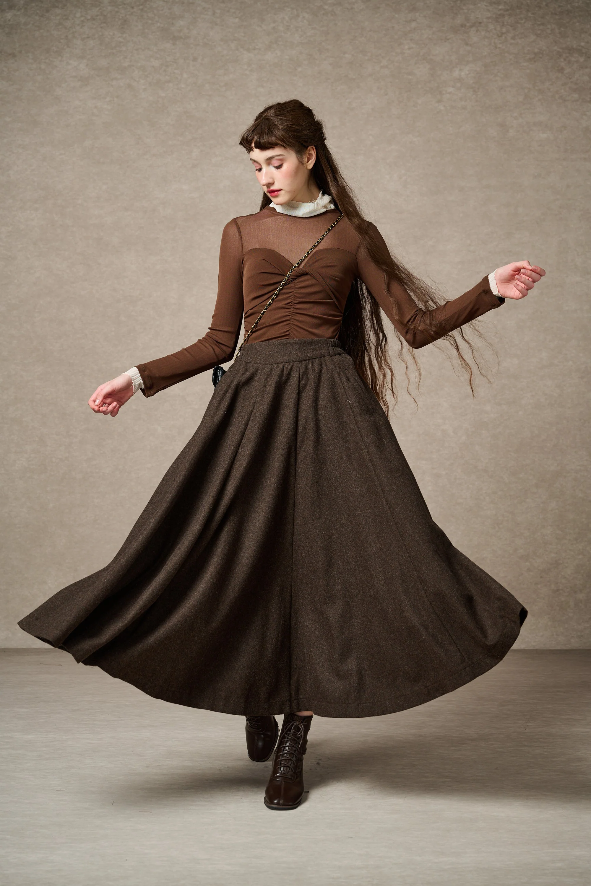 The Soft Lawn 12 | Midi Wool Skirt - Image 14
