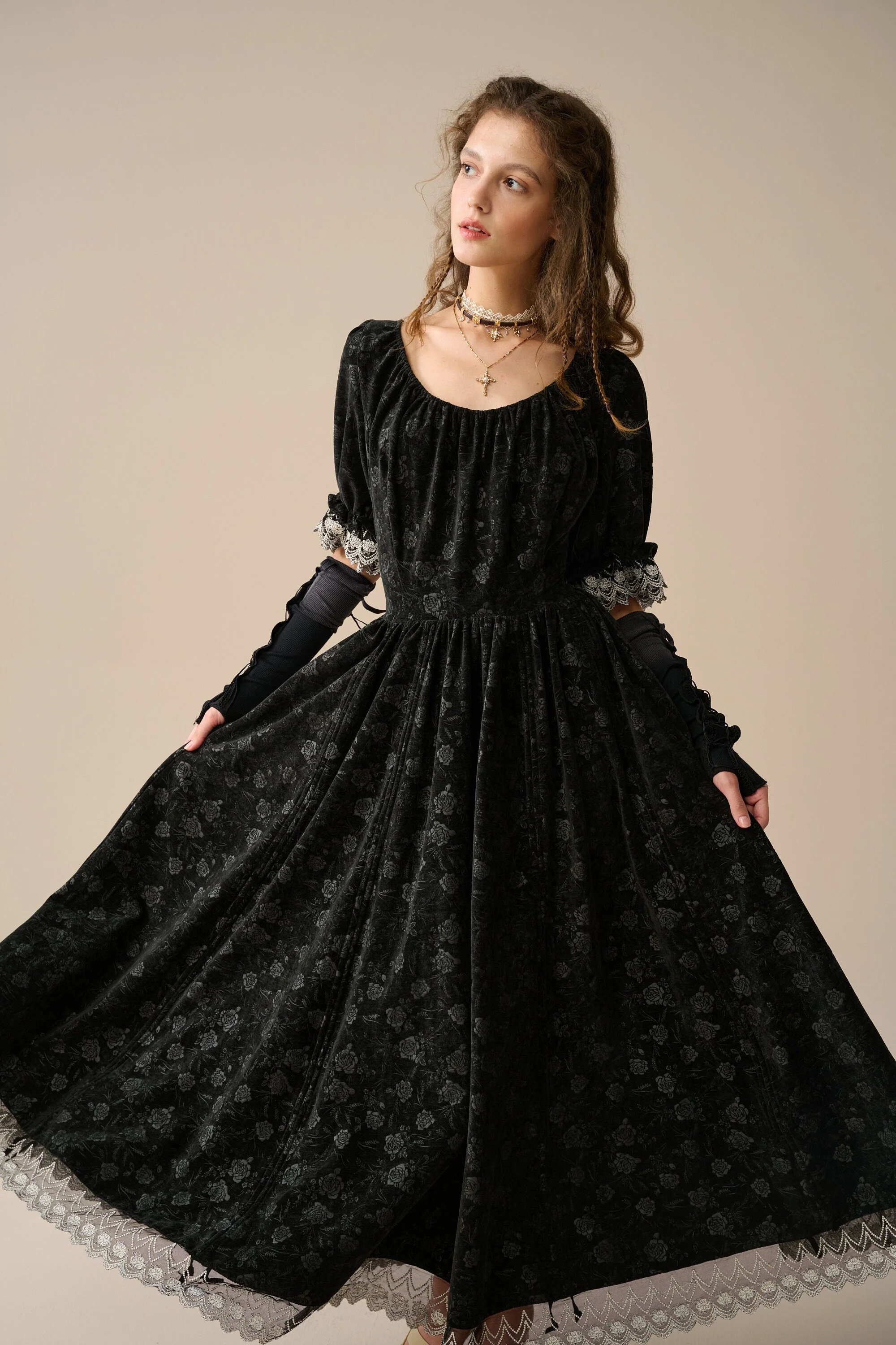 Elowen 27 | Lace velvet dress gown ( 2 way to wear ) - Image 2