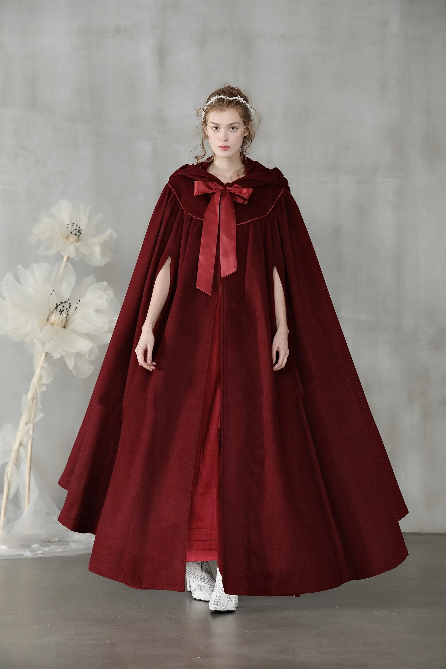 Perfumer 33 | hooded wool cloak - Image 21