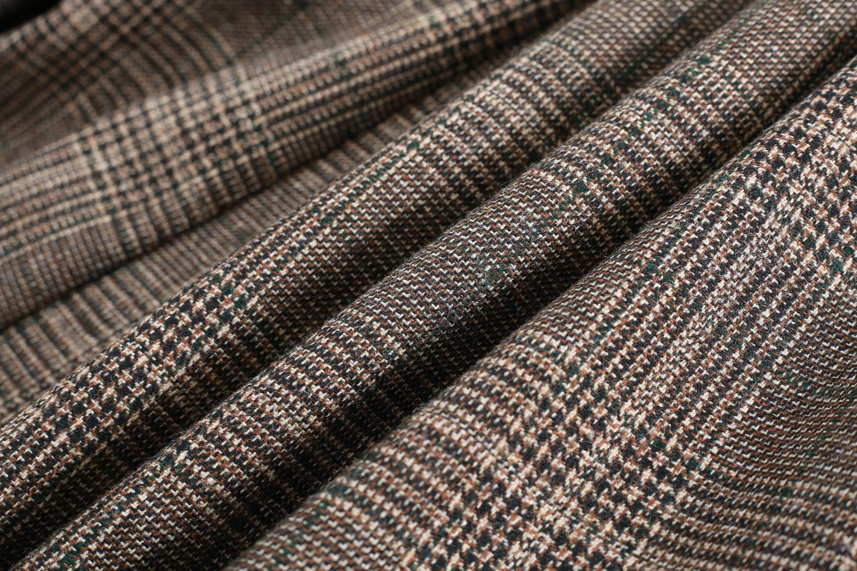Santal 3 | Retro Plaid Midi Wool Skirt - Image 13