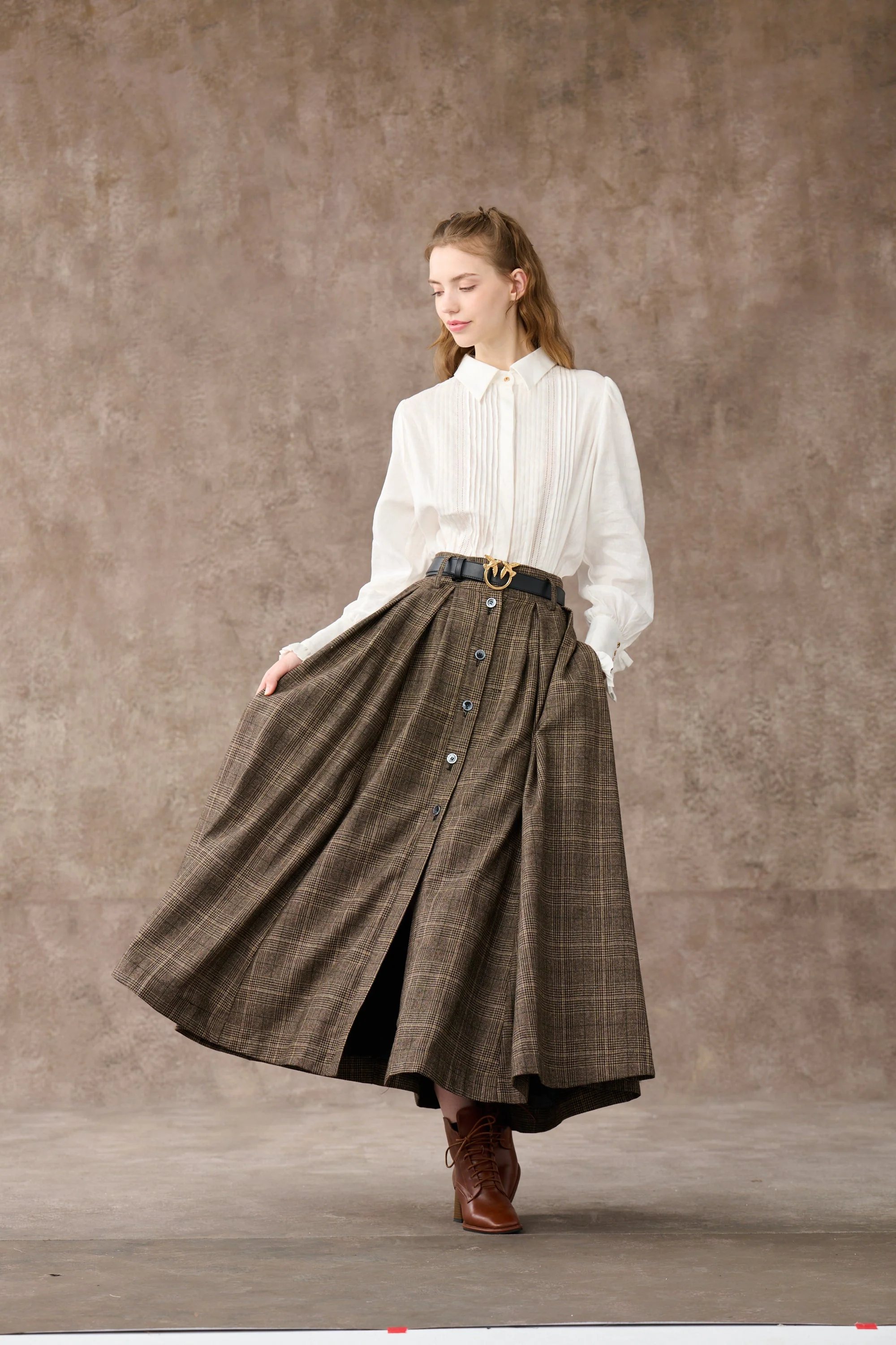 Santal 3 | Retro Plaid Midi Wool Skirt - Image 6