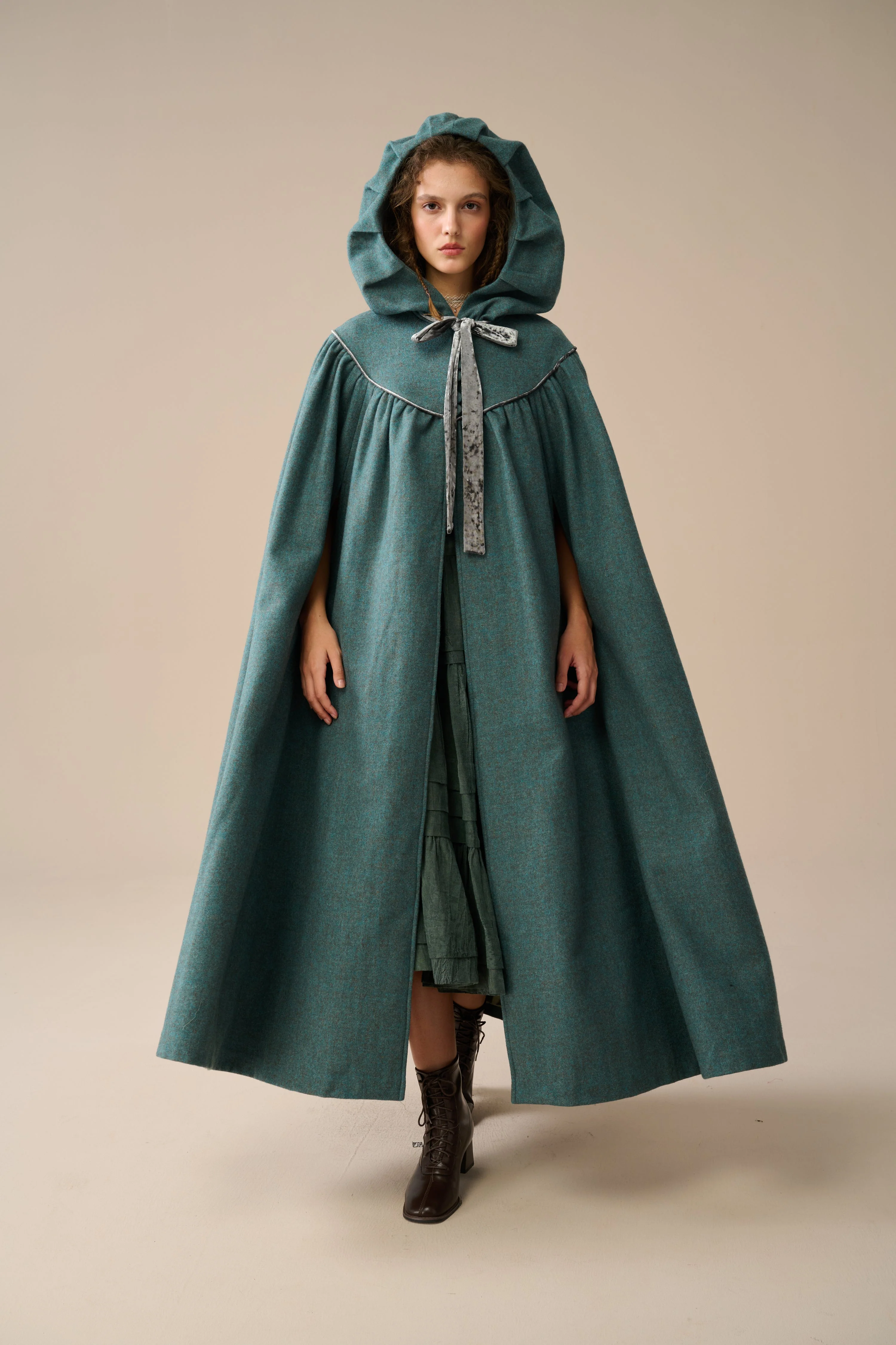 Perfumer 33 | hooded wool cloak - Image 18